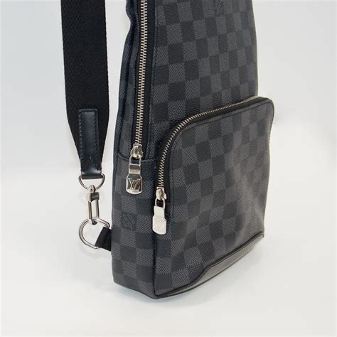 avenue slingbag louis vuitton.